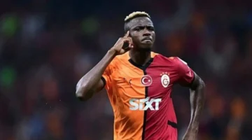 برشلونة يحدد أوسيمين بديلاً لليفاندوفسكي في حالة رحيله الصيف المقبل عن النادي